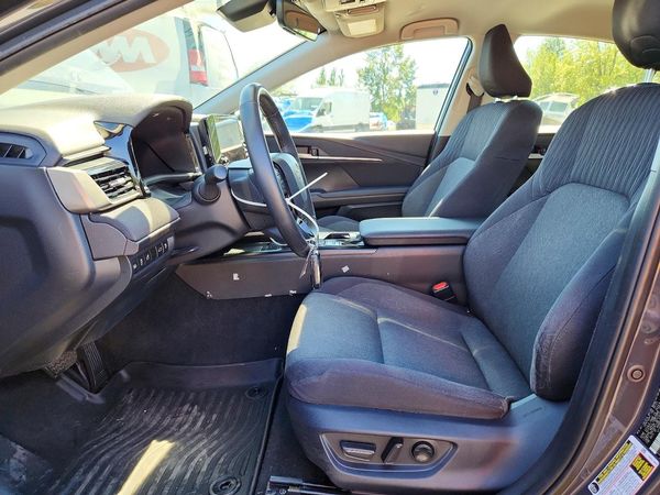 2025 TOYOTA CAMRY