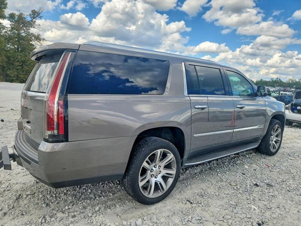 2017 CADILLAC ESCALADE