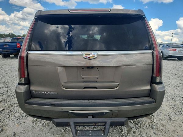 2017 CADILLAC ESCALADE