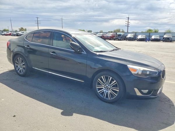 2016 KIA CADENZA Luxury — Passenger 3/4