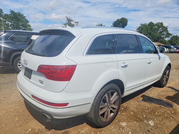 2015 AUDI Q7