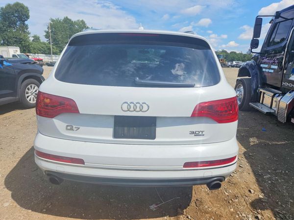 2015 AUDI Q7