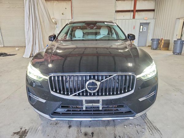 2023 VOLVO XC60 Plus Bright