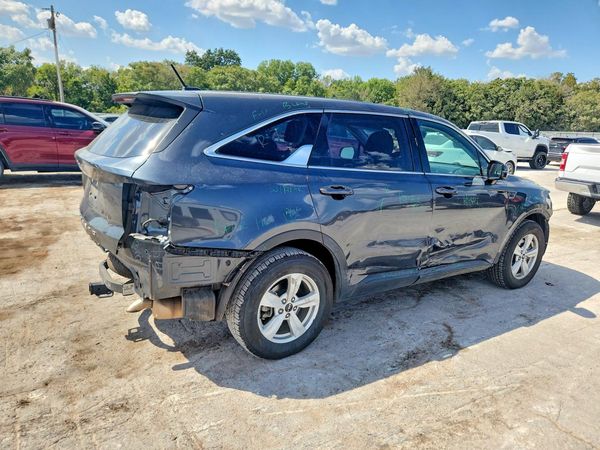2022 KIA SORENTO