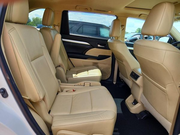 2017 TOYOTA HIGHLANDER SE/XLE