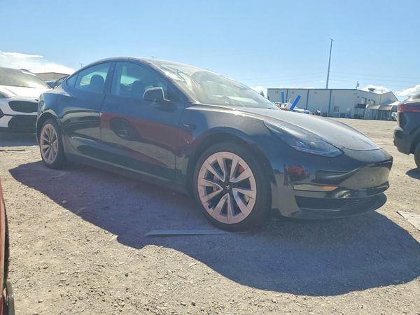 2021 TESLA MODEL 3 — Passenger 3/4