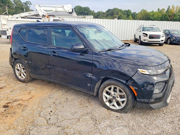 2021 KIA SOUL LX, S, X-Line