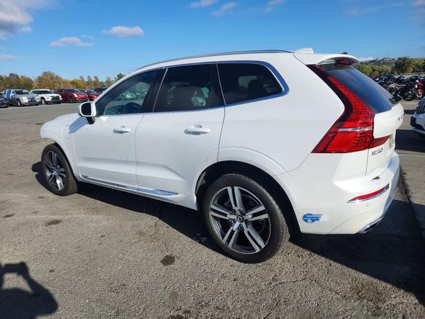 2021 VOLVO XC60 Momentum — DSRA