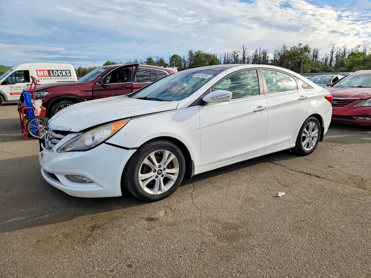 2012 HYUNDAI SONATA Middle level