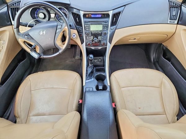 2012 HYUNDAI SONATA Middle level