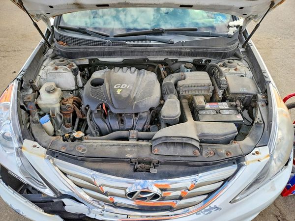 2012 HYUNDAI SONATA Middle level