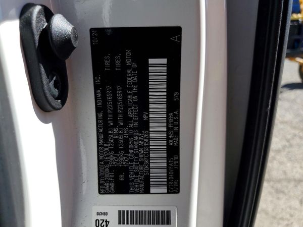 2025 TOYOTA SIENNA LE
