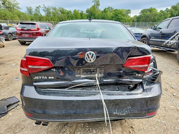 2017 VOLKSWAGEN JETTA SE — DIRR