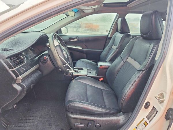 2014 TOYOTA CAMRY — DENT