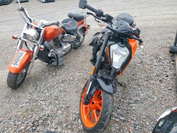 2023 KTM 200