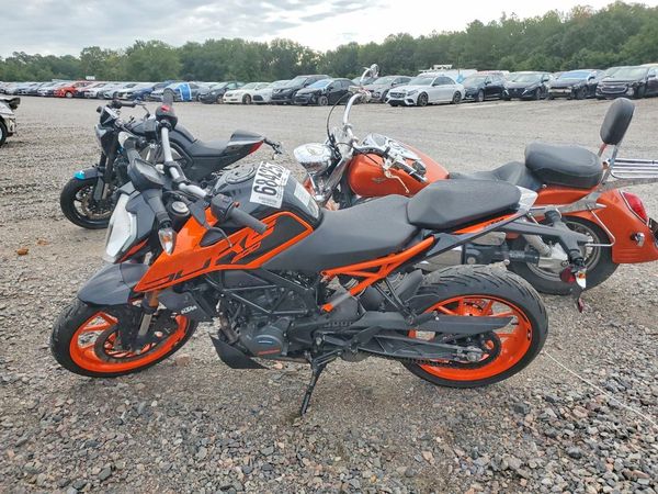 2023 KTM 200