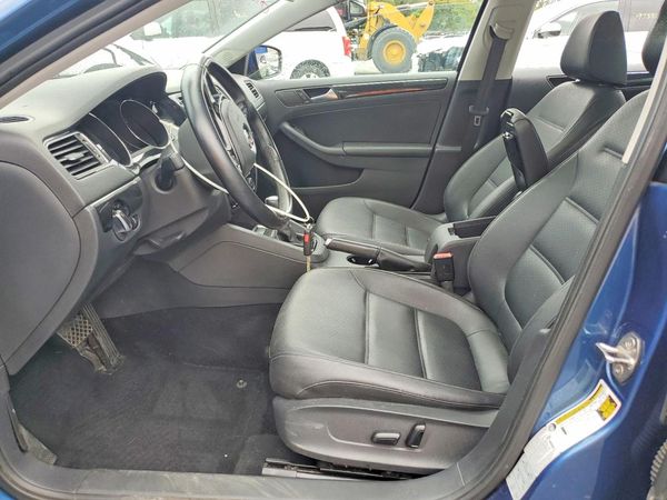 2017 VOLKSWAGEN JETTA SEL, SEL Premium