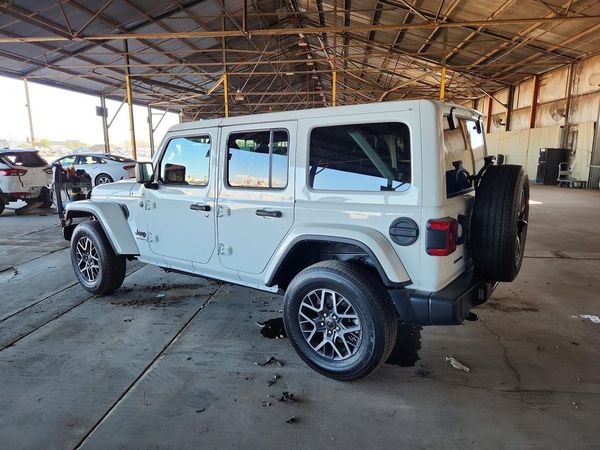 2025 JEEP WRANGLER 4-DOOR SAHARA