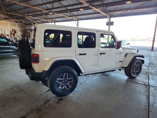 2025 JEEP WRANGLER 4-DOOR SAHARA