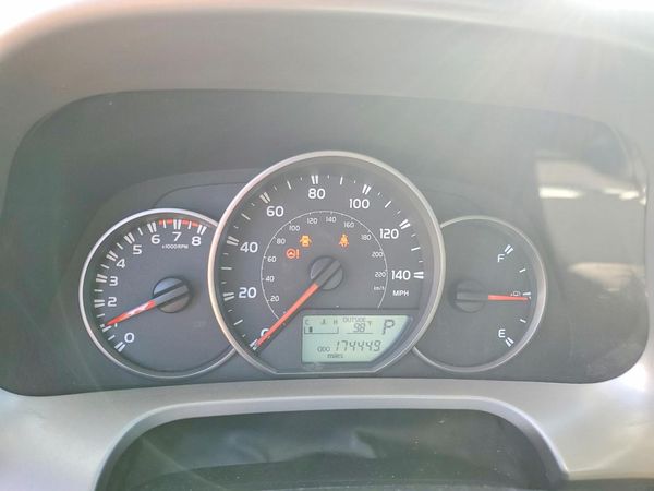 2016 TOYOTA RAV4 LE (X Grade)