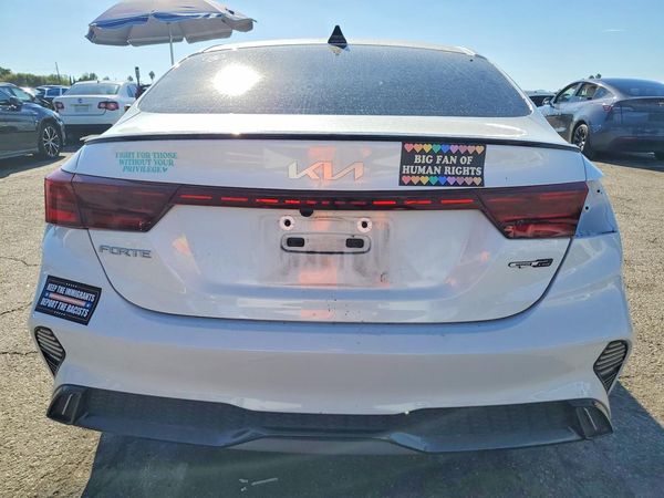 2024 KIA FORTE