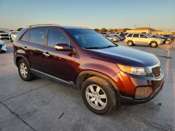 2013 KIA SORENTO Base / LX