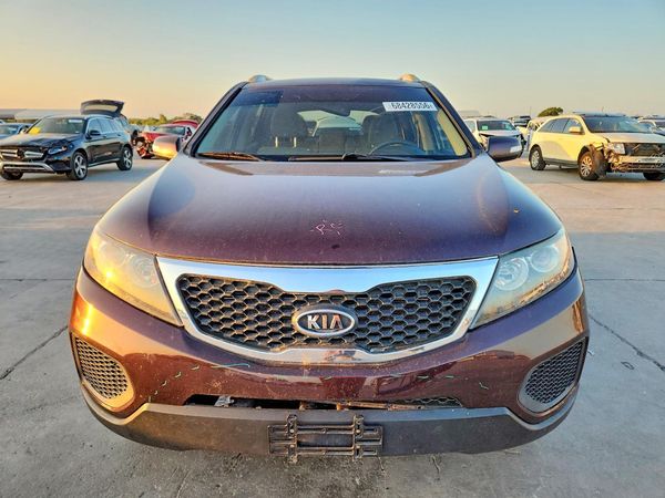 2013 KIA SORENTO Base / LX