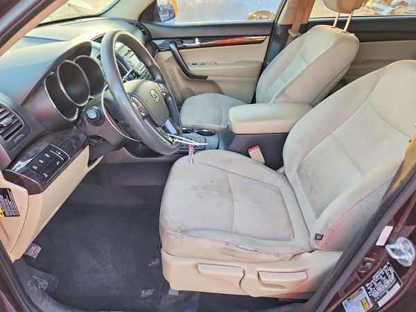 2013 KIA SORENTO Base / LX
