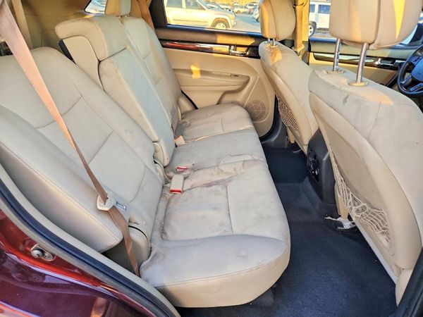 2013 KIA SORENTO Base / LX