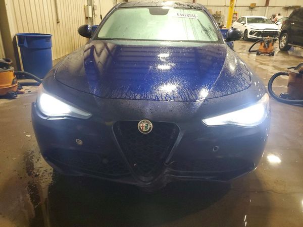 2017 ALFA ROMEO GIULIA