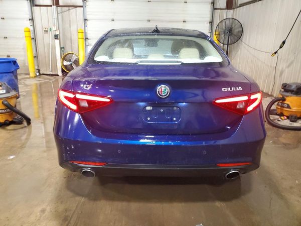 2017 ALFA ROMEO GIULIA