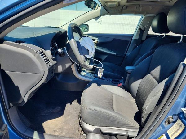 2012 TOYOTA COROLLA — DENT