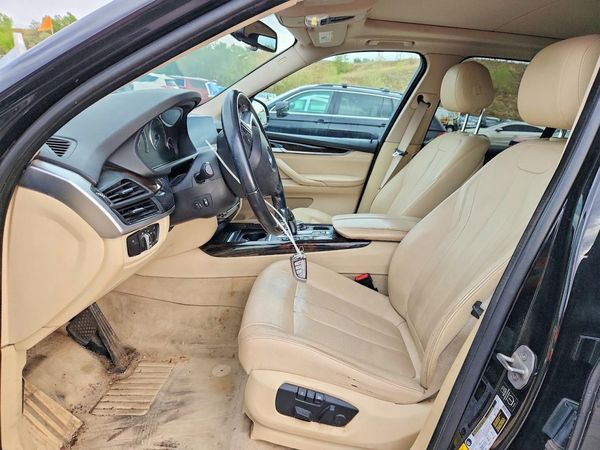 2015 BMW X5 — DENT