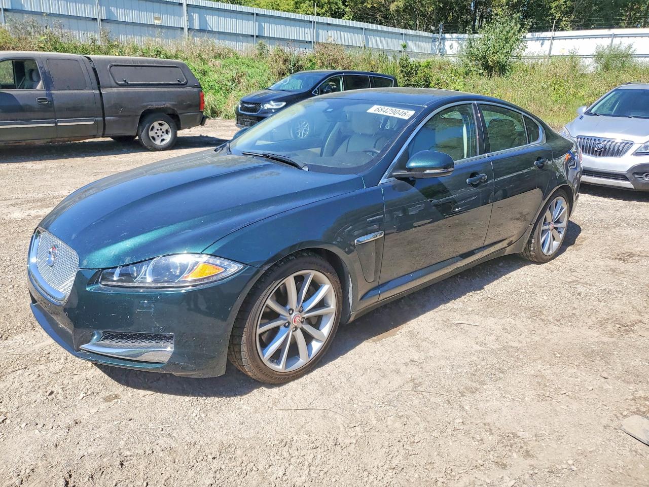 2015 JAGUAR XF Sport & Portfolio