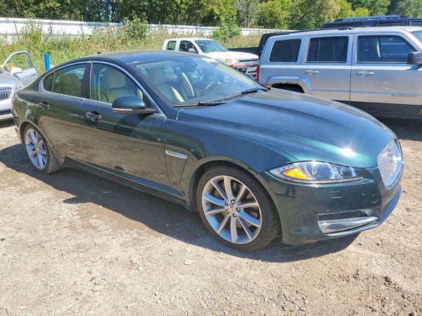 2015 JAGUAR XF Sport & Portfolio