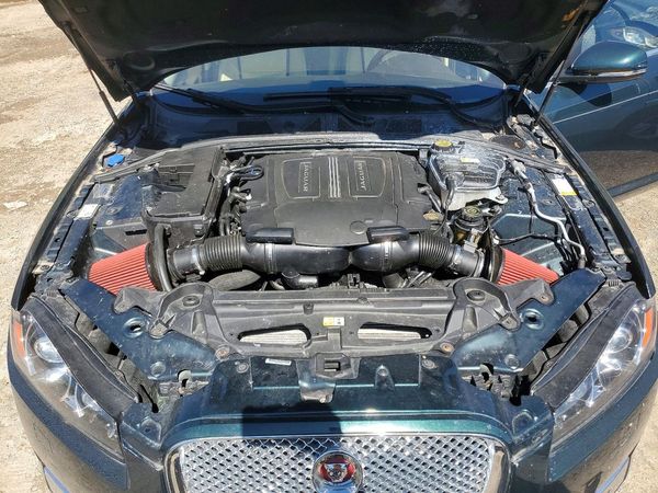 2015 JAGUAR XF Sport & Portfolio