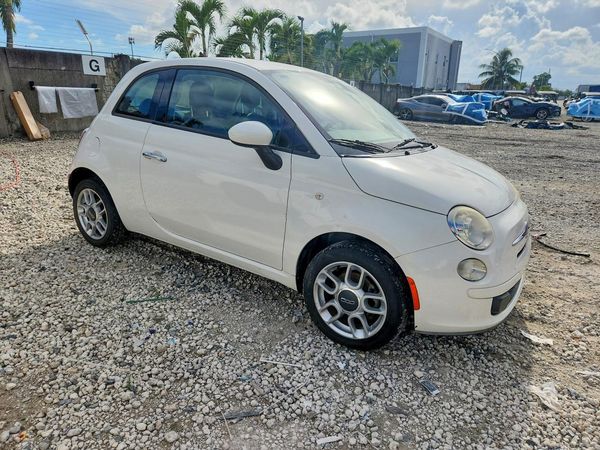 2015 FIAT 500 Pop — Passenger 3/4