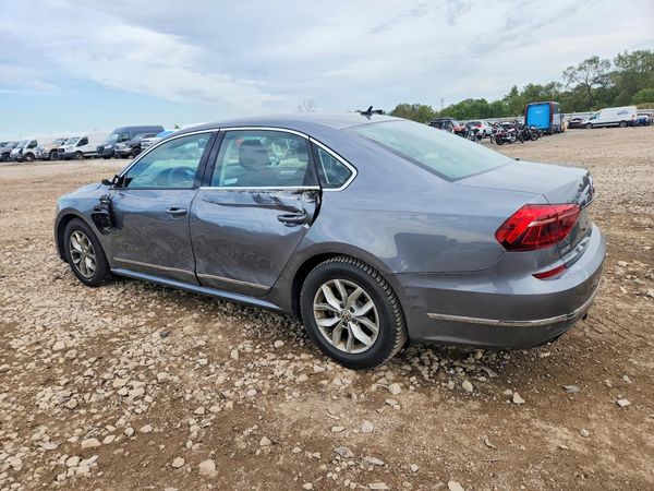 2017 VOLKSWAGEN PASSAT S