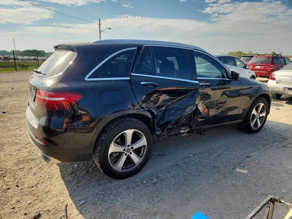 2019 MERCEDES-BENZ GLC