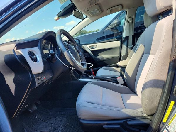 2017 TOYOTA COROLLA — DENT