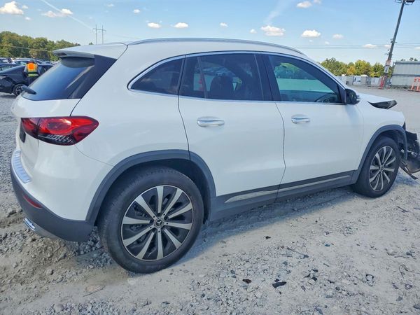 2021 MERCEDES-BENZ GLA