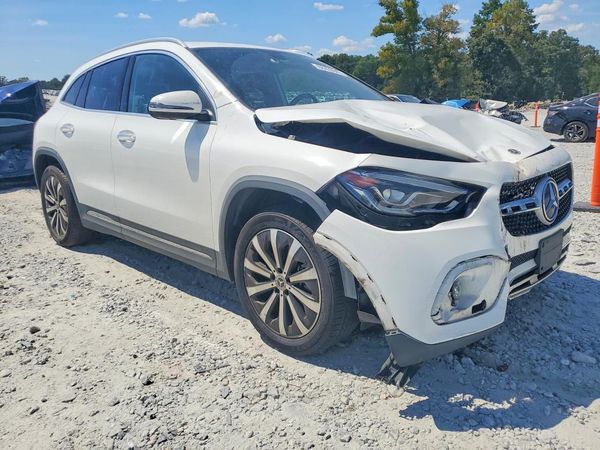 2021 MERCEDES-BENZ GLA