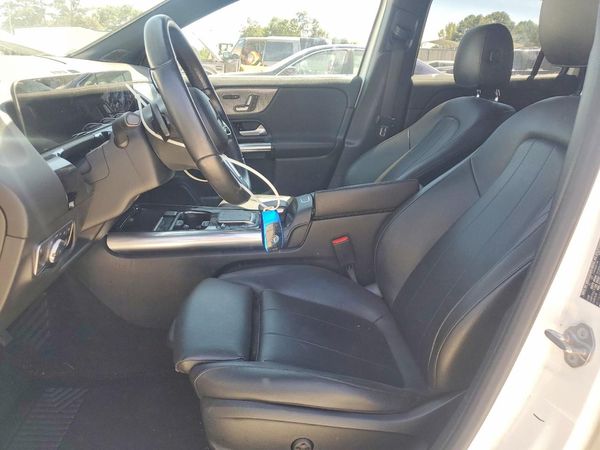 2021 MERCEDES-BENZ GLA