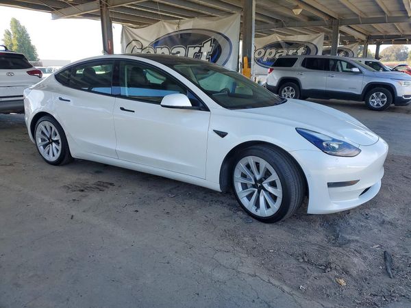 2021 TESLA MODEL 3