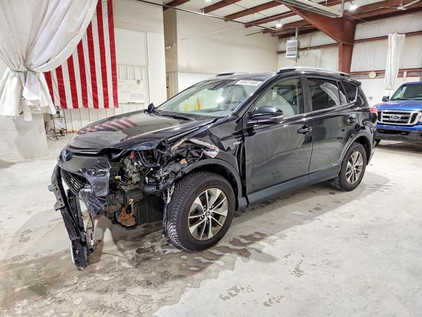 2017 TOYOTA RAV4 — DSFA — Front 3/4