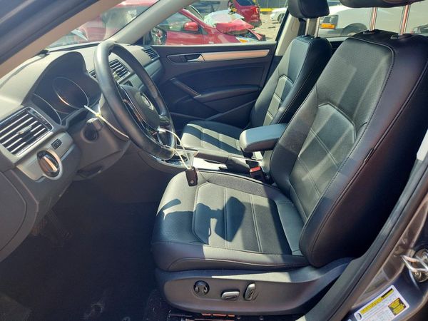 2019 VOLKSWAGEN PASSAT Wolfsburg