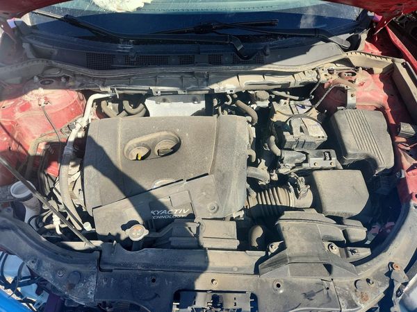 2014 MAZDA CX-5 Touring/GS — Engine bay