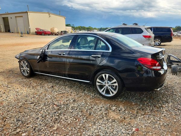 2016 MERCEDES-BENZ C C300