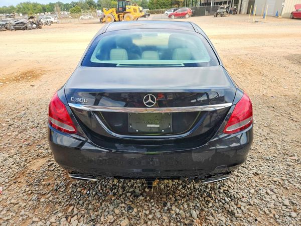 2016 MERCEDES-BENZ C C300