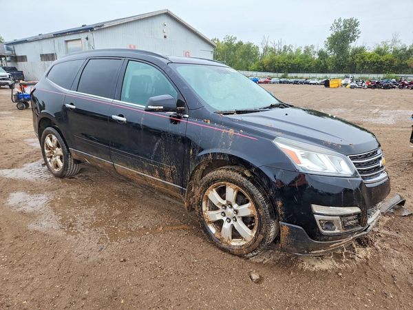 2017 CHEVROLET TRAVERSE 1LT — Passenger 3/4